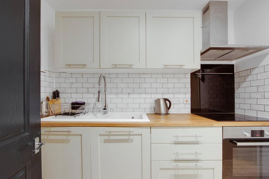 Princes Villa - Large Fully Self Contained Flat, 5 Minutes From The Sea Hastings Zewnętrze zdjęcie