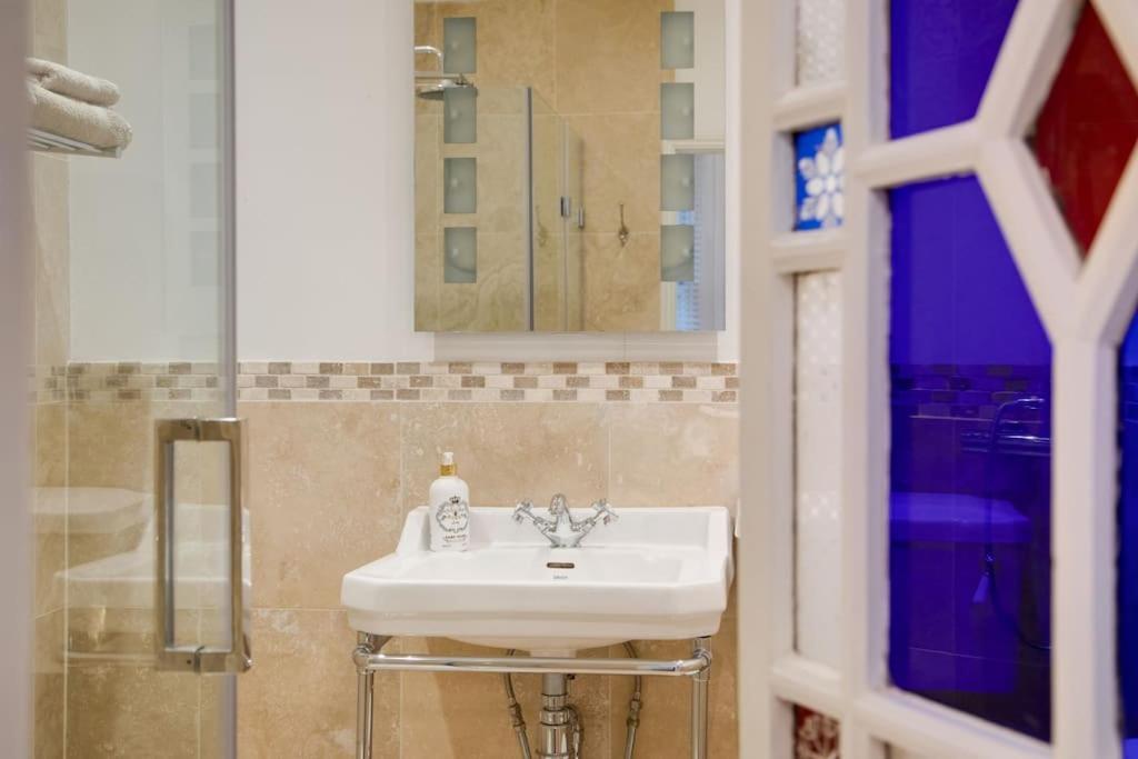 Princes Villa - Large Fully Self Contained Flat, 5 Minutes From The Sea Hastings Zewnętrze zdjęcie